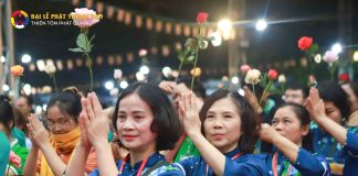 P1 – Top 10 điều ấn tượng tại Thiền Tôn Phật Quang – Đại Lễ Phật Thành Đạo 2024: Nghi thức dâng hoa đầy hân hoan xúc động