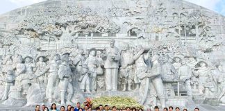 Thái Bình: ĐT Phật Thái và CTN Thái Bình viếng thăm đền thờ Bác Hồ và nhặt rác