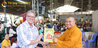 Thỉnh Thánh Độ Mệnh: Cầu phúc chân chính trong năm mới