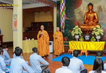 Hà Nội: Lễ Quy y Tam Bảo tại chùa Pháp Vân