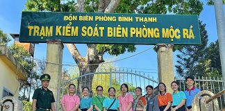 Đồng Tháp: Chúng thanh niên Phật tử Phật Quang tổ chức thăm hỏi các anh bộ đội biên phòng tại thành phố Hồng Ngự